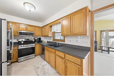 17218 Shetland Drive, Tinley Park, IL 60487 - Photo 13