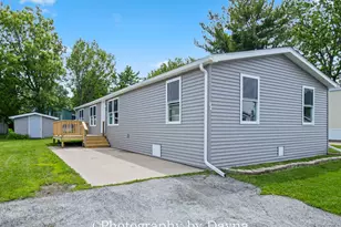 33 St Peters Dr, Bourbonnais, IL 60914 - Photo 1