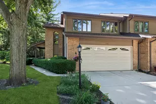 1432 Picadilly Circle, Mount Prospect, IL 60056 - Photo 1