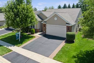 2873 Cascade Falls Cir, Elgin, IL 60124 - Photo 1