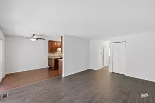 622 N Deer Run Dr, Palatine, IL 60067 - Photo 5