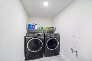 5136 W George St, Chicago, IL 60641 - Photo 31