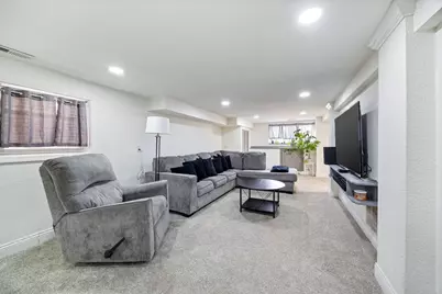 5136 W George Street, Chicago, IL 60641 - Photo 25