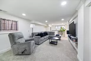 5136 W George St, Chicago, IL 60641 - Photo 25