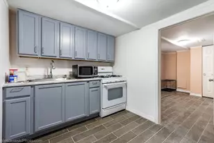 3237 W 38th Pl, Chicago, IL 60632 - Photo 15