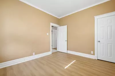 7545 S Ridgeland Avenue, Chicago, IL 60649 - Photo 17