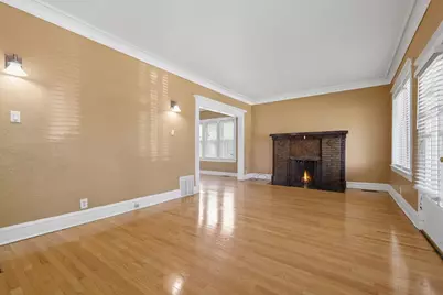 7545 S Ridgeland Avenue, Chicago, IL 60649 - Photo 9