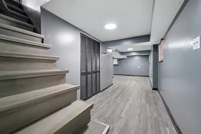 7545 S Ridgeland Avenue, Chicago, IL 60649 - Photo 21