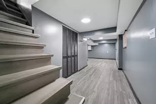 7545 S Ridgeland Ave, Chicago, IL 60649 - Photo 21