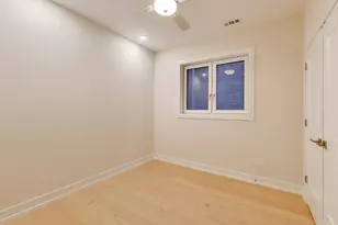 4351 S Vincennes Ave, Chicago, IL 60653 - Photo 17