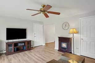 11115 S 84th Ave, Palos Hills, IL 60465 - Photo 9