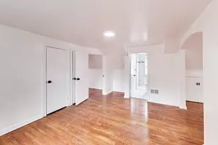 5718 N Parkside Ave, Chicago, IL 60646 - Photo 21