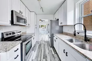 5718 N Parkside Ave, Chicago, IL 60646 - Photo 11