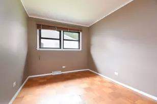 2204 W Central Rd, Rolling Meadows, IL 60008 - Photo 15