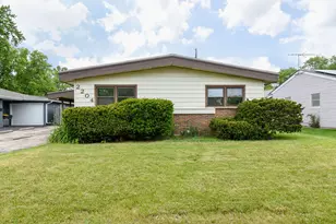 2204 W Central Rd, Rolling Meadows, IL 60008 - Photo 1