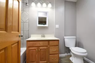 2204 W Central Rd, Rolling Meadows, IL 60008 - Photo 13