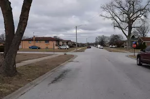 431 Hoxie Ave, Calumet City, IL 60409 - Photo 5