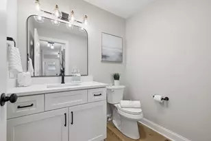 11S506 Whittington Ln, Naperville, IL 60564 - Photo 15