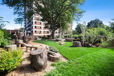 [Address not provided], Chicago, IL 60637 - Photo 37