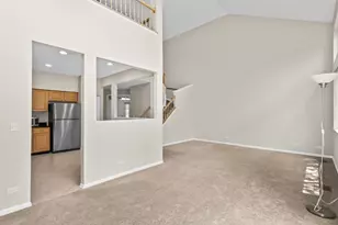 2259 Briar Ct, Hoffman Estates, IL 60169 - Photo 9