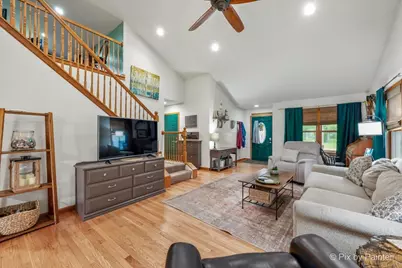 10118 Lund Avenue, Algonquin, IL 60102 - Photo 3