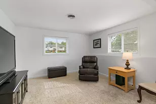 430 Amherst Ln, Hoffman Estates, IL 60169 - Photo 19
