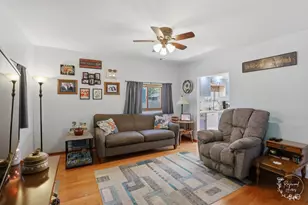 372 N Blaine Ave, Bradley, IL 60915 - Photo 5