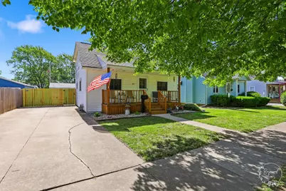 372 N Blaine Avenue, Bradley, IL 60915 - Photo 1