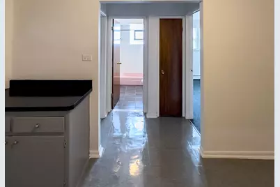 1025 W Vermont Street, Calumet Park, IL 60827 - Photo 5
