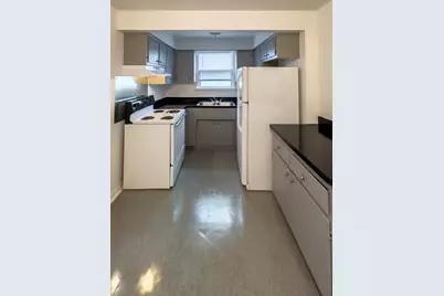 1025 W Vermont Street, Calumet Park, IL 60827 - Photo 3
