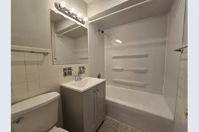 7201 W Wellington Avenue #3G, Elmwood Park, IL 60707 - Photo 5