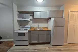 7201 W Wellington Ave, Elmwood Park, IL 60707 - Photo 3