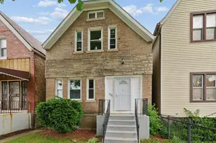 7005 S Eberhart Ave, Chicago, IL 60637 - Photo 1
