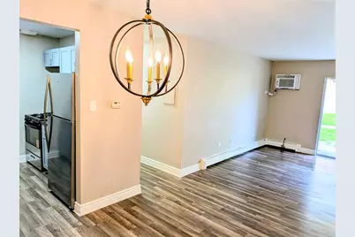 16B E Dundee Quarter Street #102, Palatine, IL 60074 - Photo 3