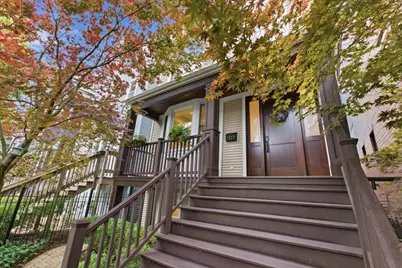 1327 W Barry Street, Chicago, IL 60657 - Photo 1