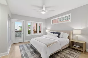 1327 W Barry St, Chicago, IL 60657 - Photo 11