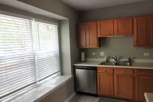 1225 N Village Dr, Round Lake Beach, IL 60073 - Photo 9