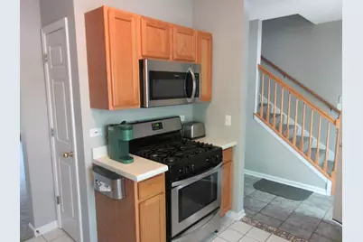 1225 N Village Drive, Round Lake Beach, IL 60073 - Photo 7