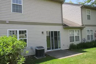 1225 N Village Dr, Round Lake Beach, IL 60073 - Photo 5