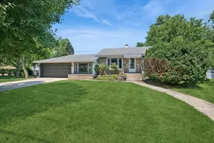 5710 W Hawthorne Ave, Berkeley, IL 60163 - Photo 1