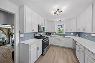 5710 W Hawthorne Ave, Berkeley, IL 60163 - Photo 3