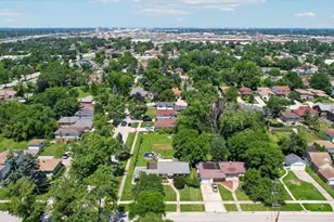 5710 W Hawthorne Ave, Berkeley, IL 60163 - Photo 23
