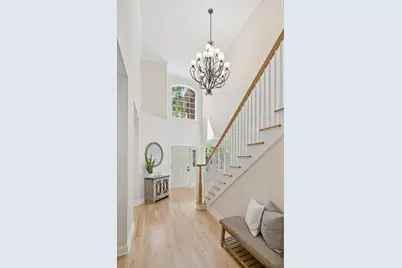403 S Fairview Avenue, Elmhurst, IL 60126 - Photo 3