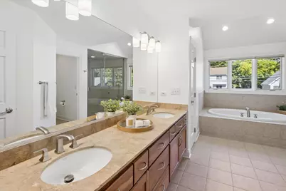 403 S Fairview Avenue, Elmhurst, IL 60126 - Photo 19