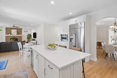 403 S Fairview Avenue, Elmhurst, IL 60126 - Photo 11