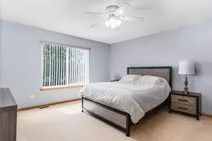 604 Silver Creek Dr, Joliet, IL 60431 - Photo 15