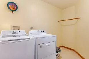 604 Silver Creek Dr, Joliet, IL 60431 - Photo 23