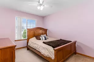 604 Silver Creek Dr, Joliet, IL 60431 - Photo 19