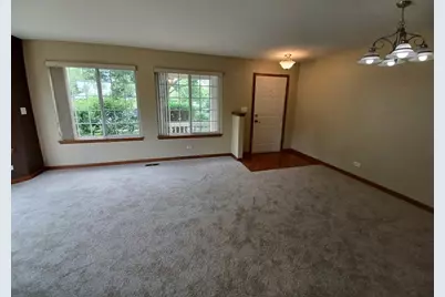 661 Lincoln Station Drive, Oswego, IL 60543 - Photo 5
