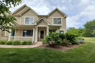 661 Lincoln Station Dr, Oswego, IL 60543 - Photo 1